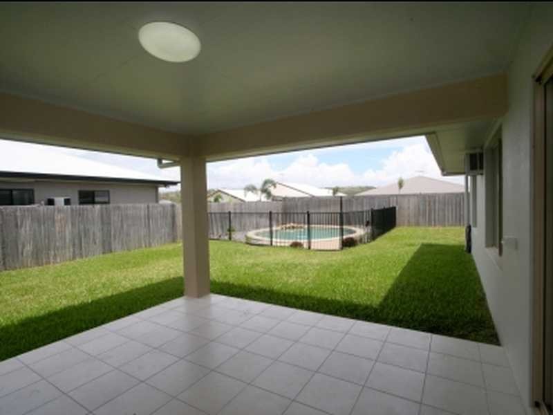 137 Daintree Drive, Bushland Beach QLD 4818