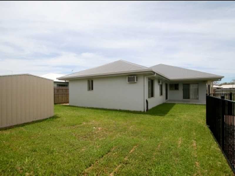 137 Daintree Drive, Bushland Beach QLD 4818
