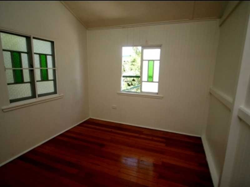 3 John Street, West End QLD 4810