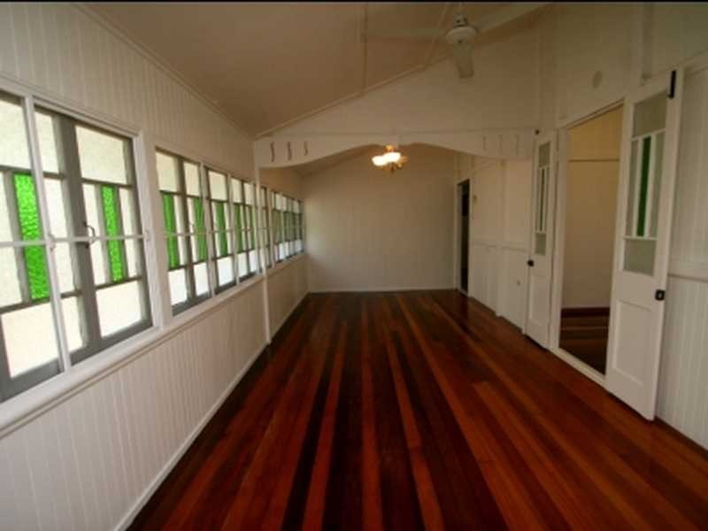 3 John Street, West End QLD 4810