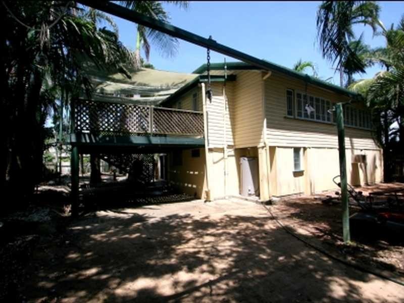 3 John Street, West End QLD 4810