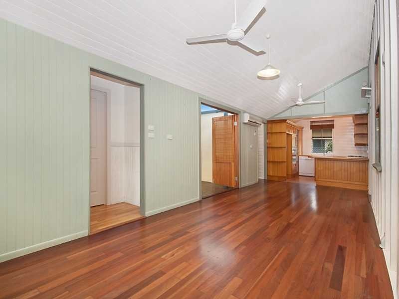 14 Philp Street, Hermit Park QLD 4812