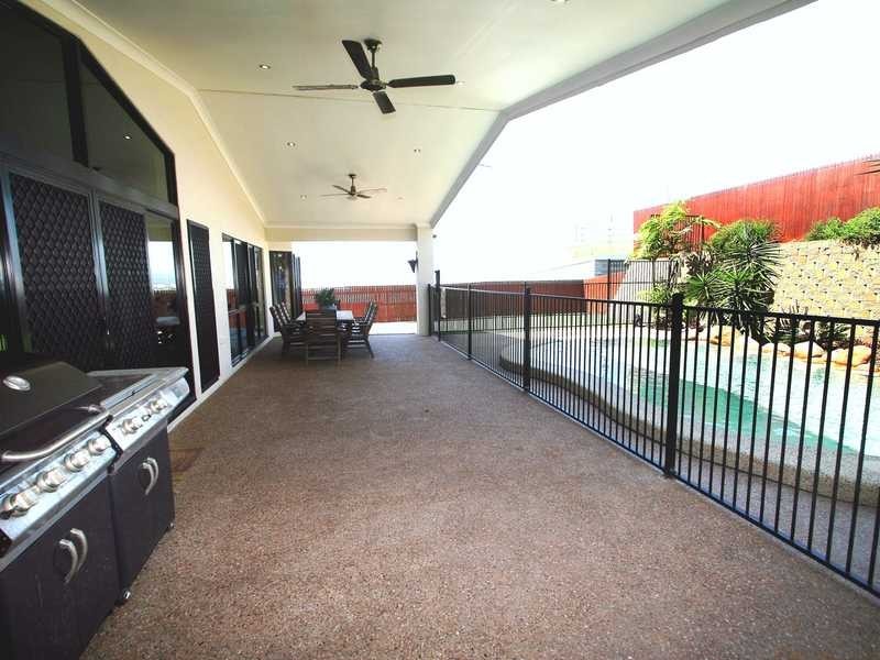 6 Cromwell Court, Mount Louisa QLD 4814