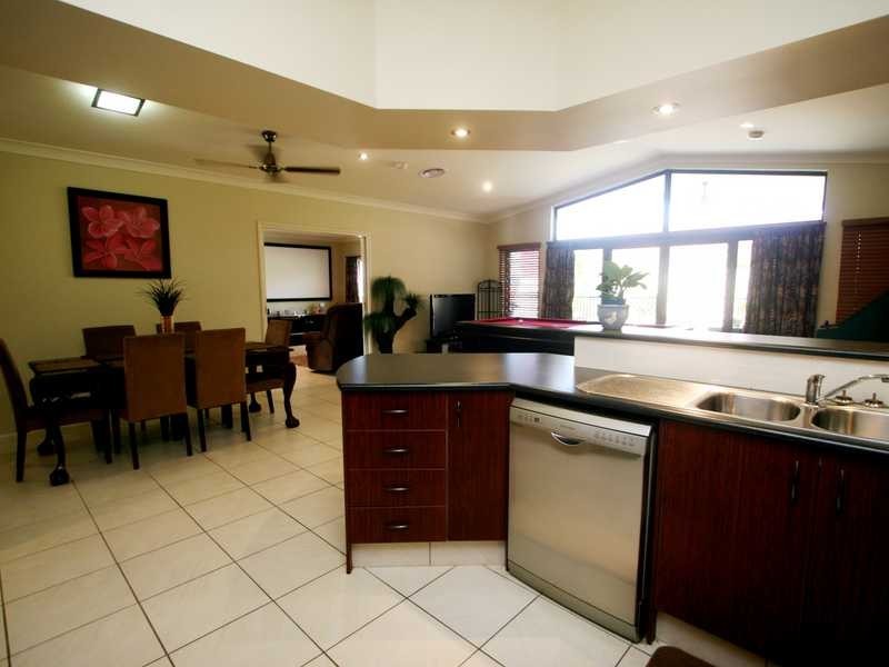 6 Cromwell Court, Mount Louisa QLD 4814