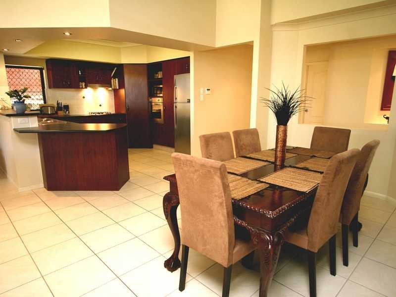 6 Cromwell Court, Mount Louisa QLD 4814