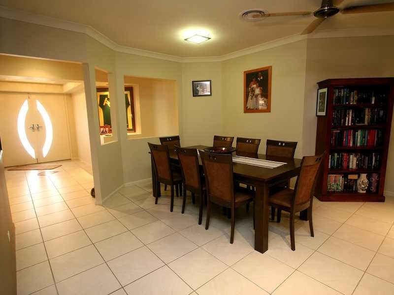 6 Cromwell Court, Mount Louisa QLD 4814