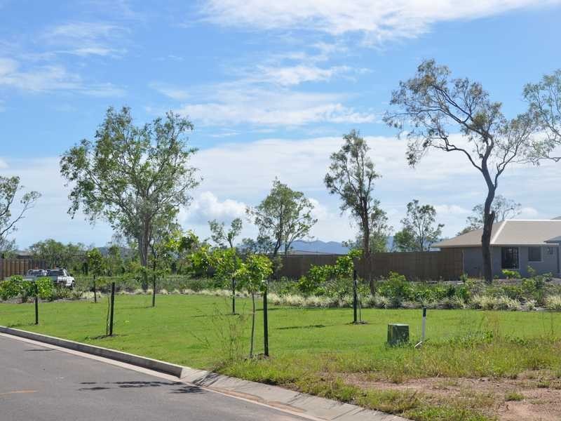 26 Garrison Court, Mount Louisa QLD 4814