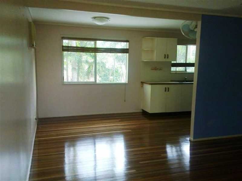 18 Valencia Street, Kirwan QLD 4817