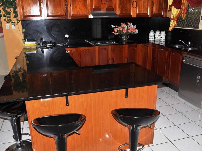 41 Barnett Street, Mount Louisa QLD 4814