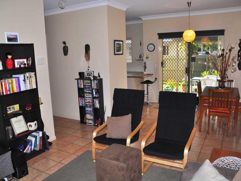 Unit 11/1 Burnda Street, Kirwan QLD 4817