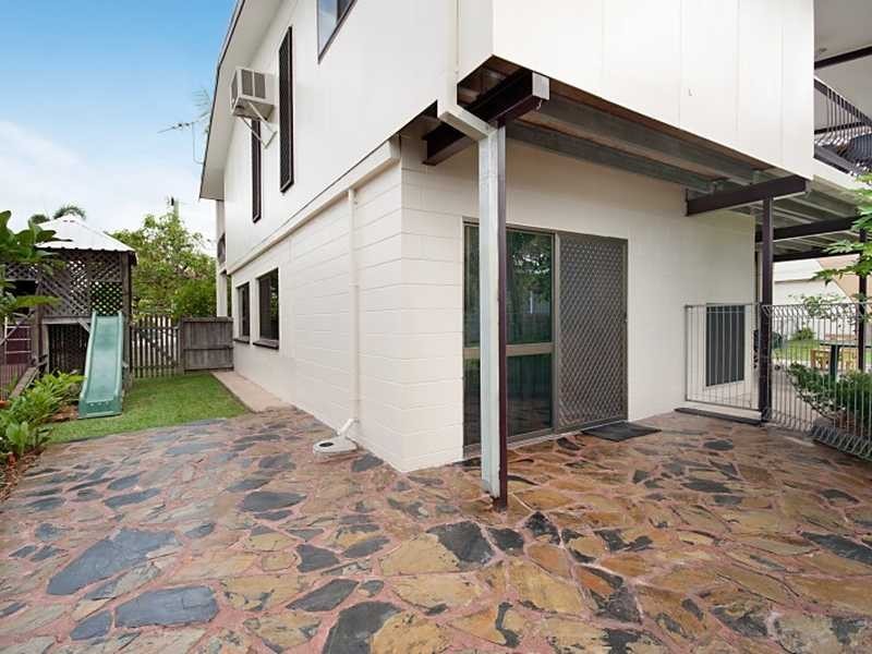 27 Bligh Street, Kirwan QLD 4817