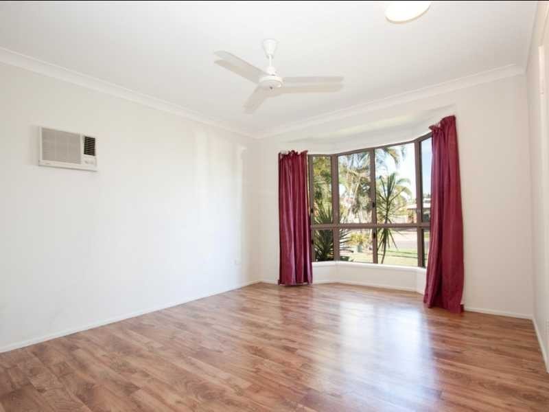 12 Barnaby Court, Burdell QLD 4818