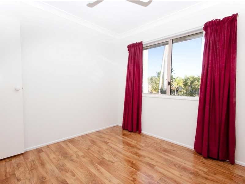 12 Barnaby Court, Burdell QLD 4818