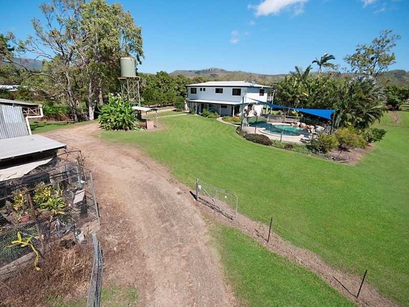 29 Alligator Creek Rd, Alligator Creek QLD 4816