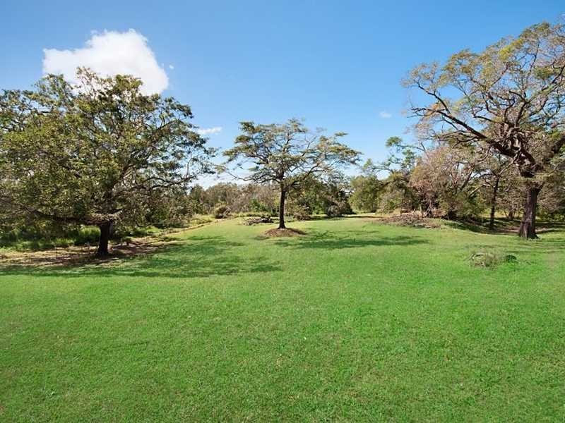 29 Alligator Creek Rd, Alligator Creek QLD 4816