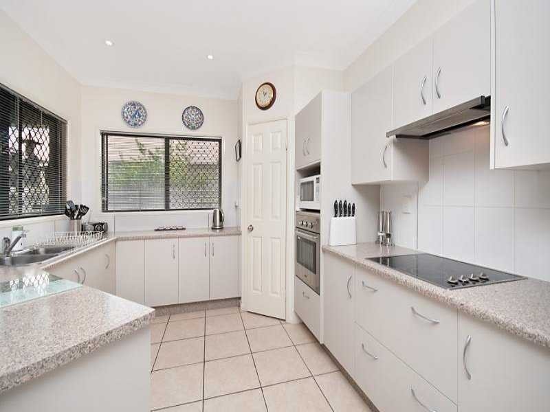 64 Seabrook Circuit, Bushland Beach QLD 4818