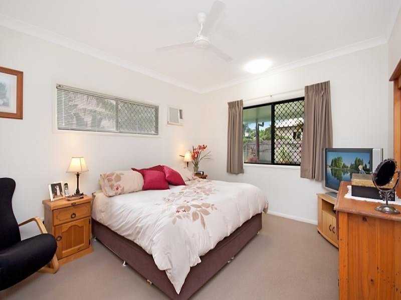 64 Seabrook Circuit, Bushland Beach QLD 4818