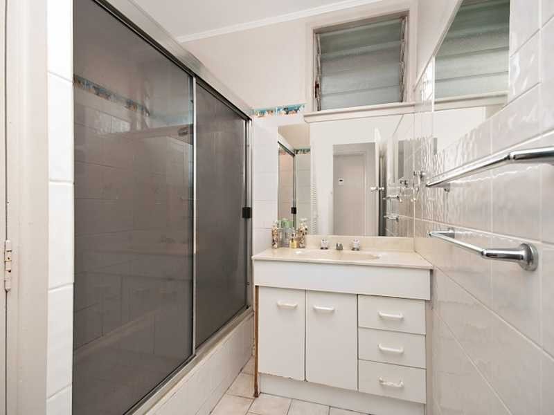 15 Burramugga Crescent, Kirwan QLD 4817