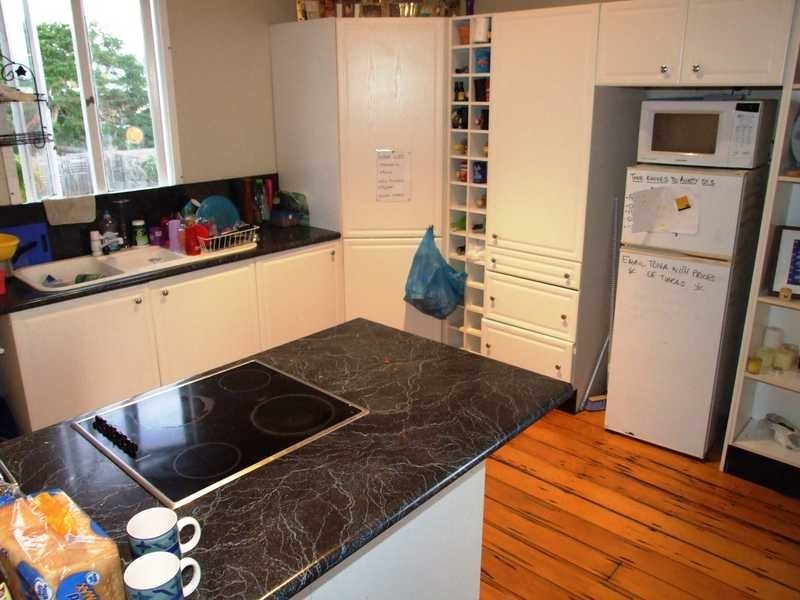 6 Simonsen Court, Kelso QLD 4815