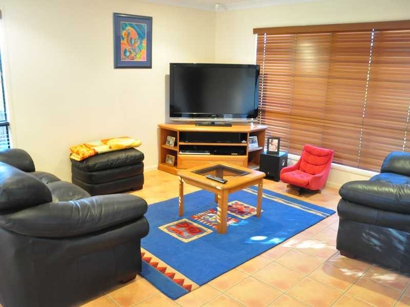 8 Lakewood Avenue, Kirwan QLD 4817