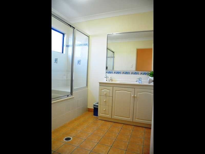 8 Lakewood Avenue, Kirwan QLD 4817