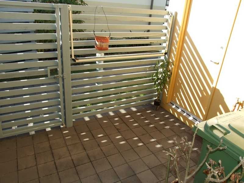 Unit 4/35 Meenan Street, Garbutt QLD 4814