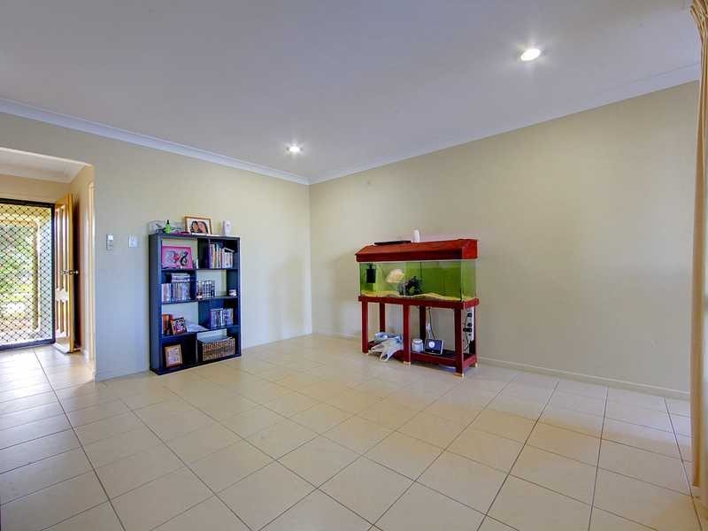 8 Woodwark Drive, Bushland Beach QLD 4818