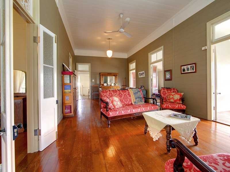 25 – 27 Norris Street, Hermit Park QLD 4812