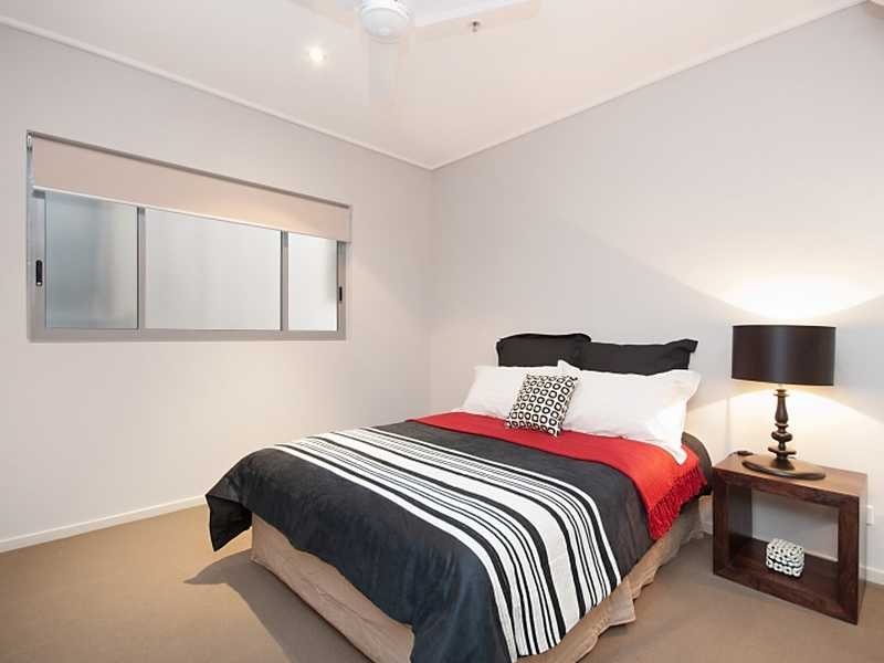 122 Walker Street, Townsville City QLD 4810