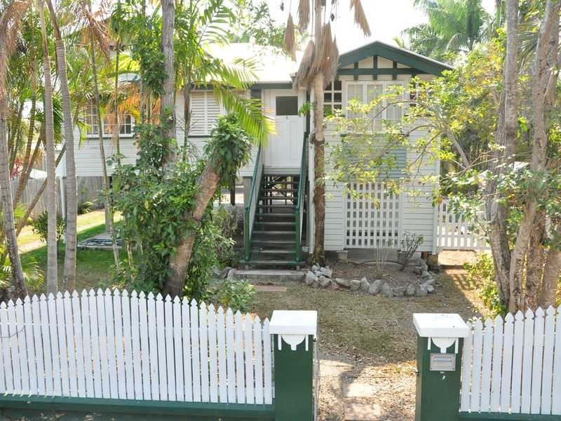 5 French Street, Pimlico QLD 4812