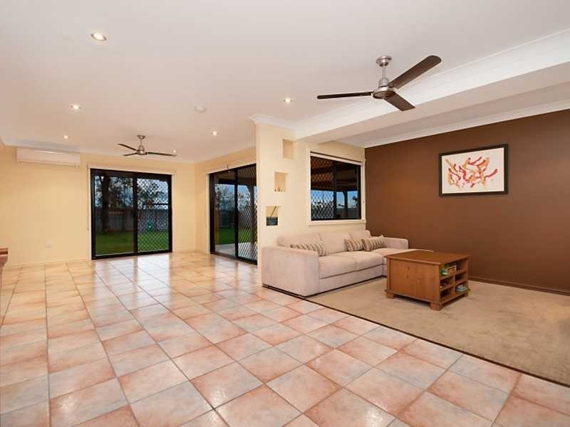 18 Puffer Court, Mount Louisa QLD 4814