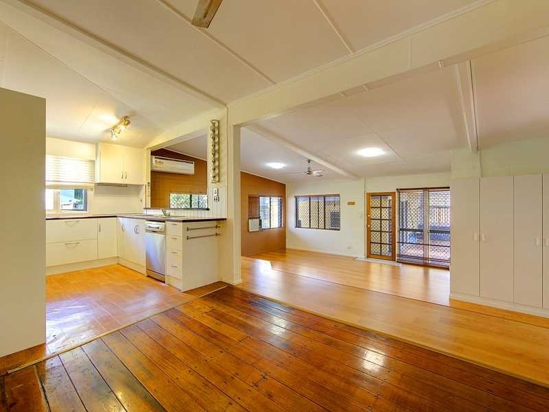 63 Twelfth Avenue, Railway Estate QLD 4810