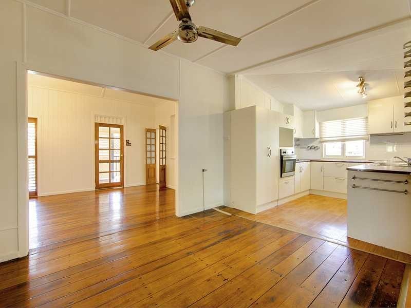 63 Twelfth Avenue, Railway Estate QLD 4810