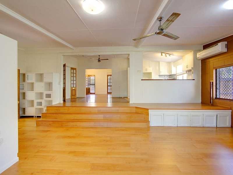 63 Twelfth Avenue, Railway Estate QLD 4810