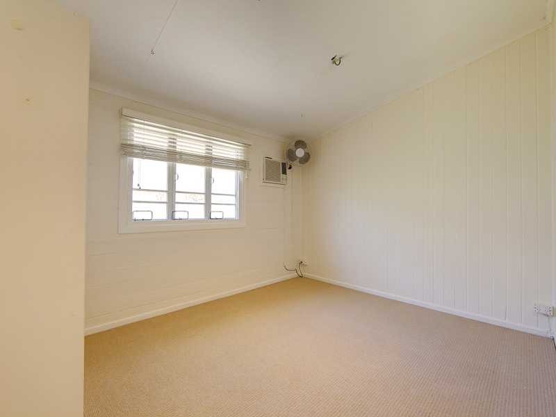 63 Twelfth Avenue, Railway Estate QLD 4810