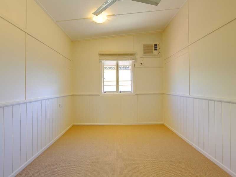 63 Twelfth Avenue, Railway Estate QLD 4810