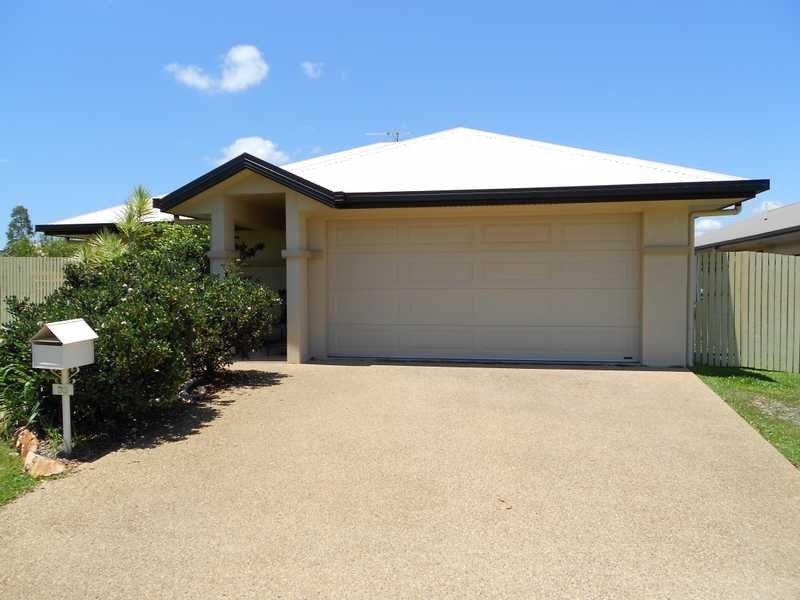 33 Mendi Drive, Bushland Beach QLD 4818