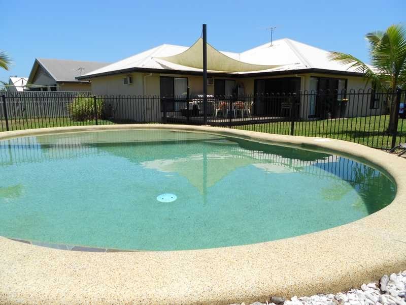 33 Mendi Drive, Bushland Beach QLD 4818