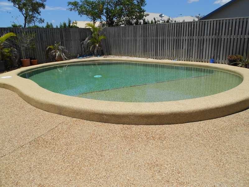 33 Mendi Drive, Bushland Beach QLD 4818