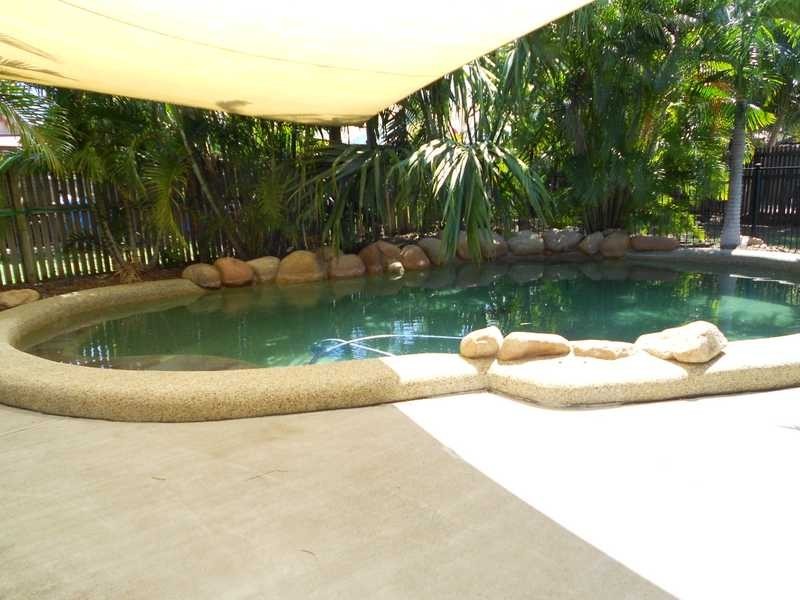 4 Sonata Place, Kirwan QLD 4817