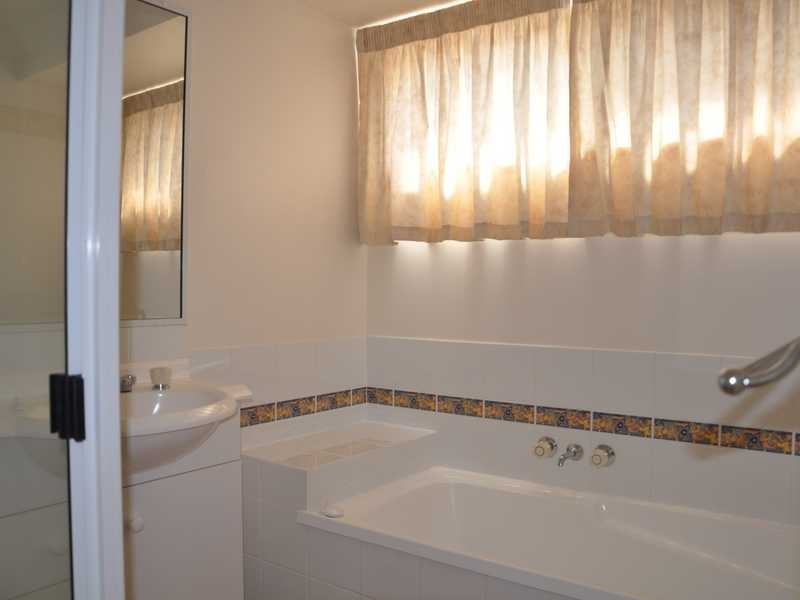 183 Greenwood Drive, Kirwan QLD 4817