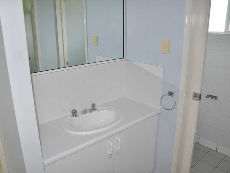 393 Charles Street, Kirwan QLD 4817