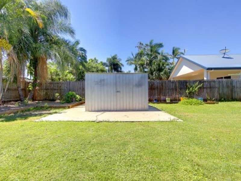 15 Ninth Avenue, Railway Estate QLD 4810