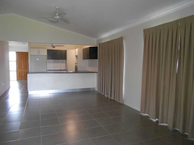 30 Dundabella Drive, Deeragun QLD 4818