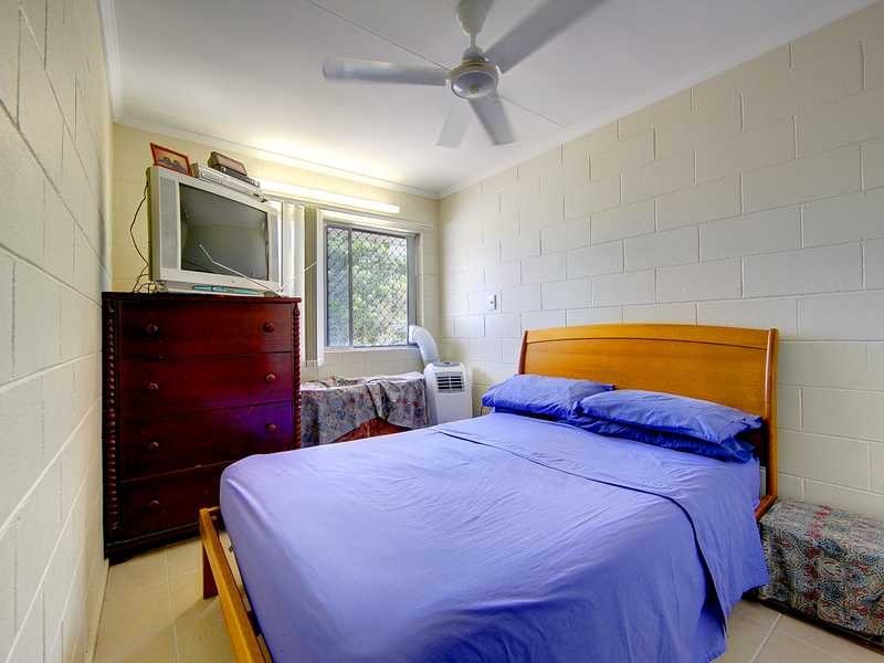 Unit 2/165 Francis Street, West End QLD 4810