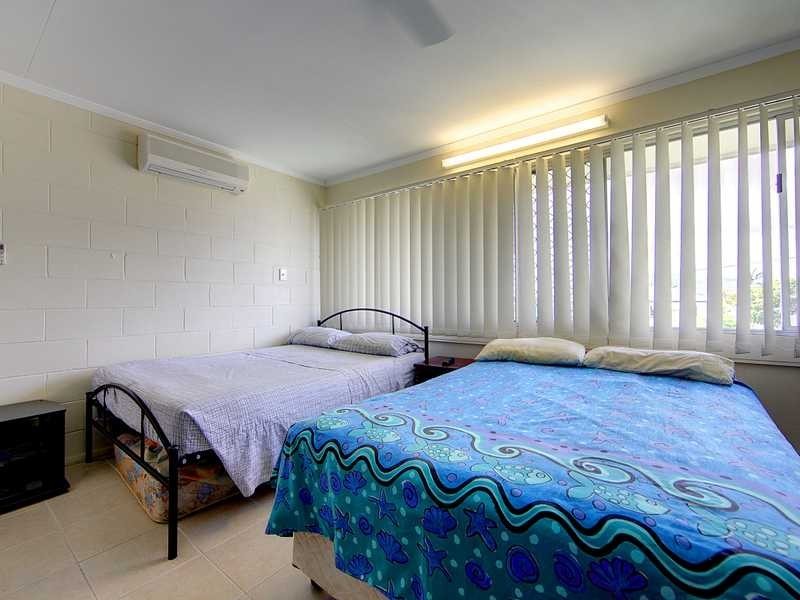 Unit 2/165 Francis Street, West End QLD 4810