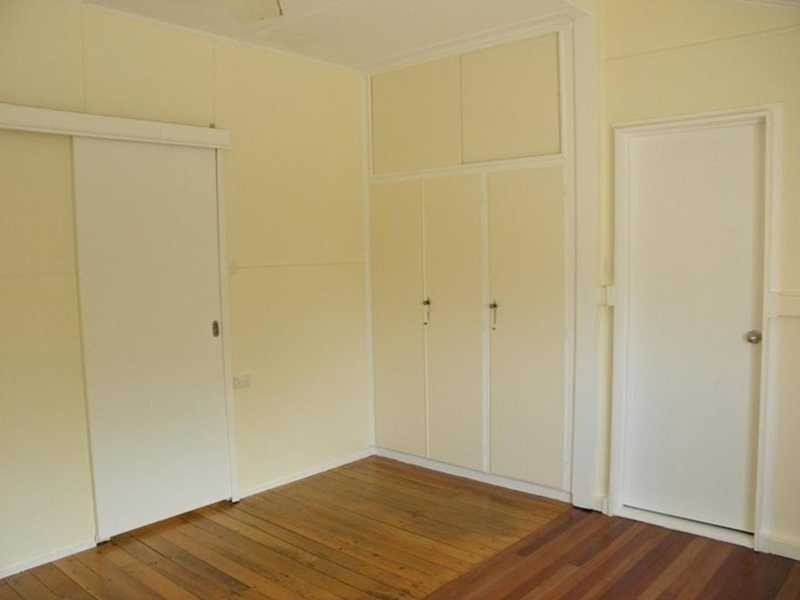 44 Bayswater Rd, Hyde Park QLD 4812