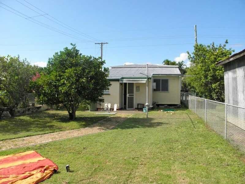 44 Bayswater Rd, Hyde Park QLD 4812