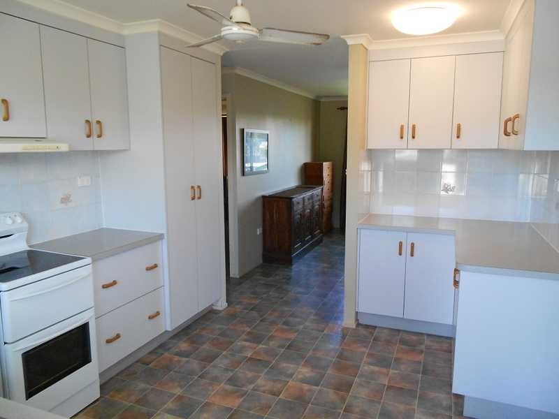 19 Julia Street, Kirwan QLD 4817