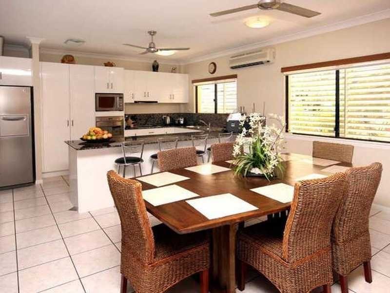 Unit 2/14 Palm Street, Rowes Bay QLD 4810
